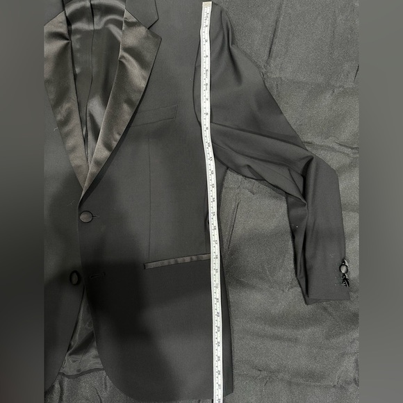 Hugo Boss Tuxedo kit - Picture 8 of 15